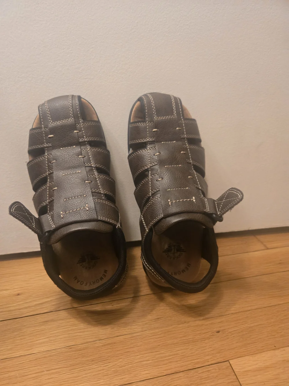 Dockers Men's Dark Brown Fisherman Sandals with Contrast Stitching